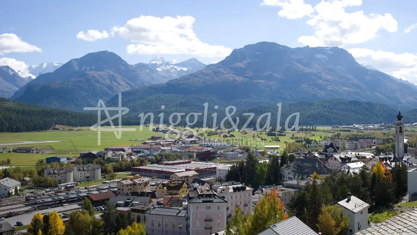 Dachgeschosswohnung mieten - Crusch 82, 7503 Samedan - Foto 2