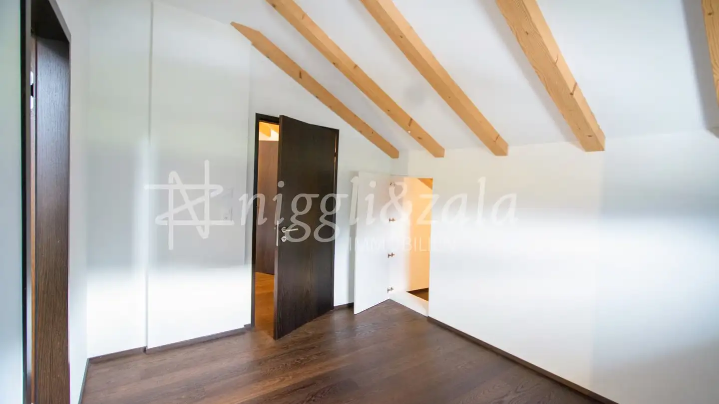 Dachgeschosswohnung mieten - Crusch 82, 7503 Samedan - Foto 4