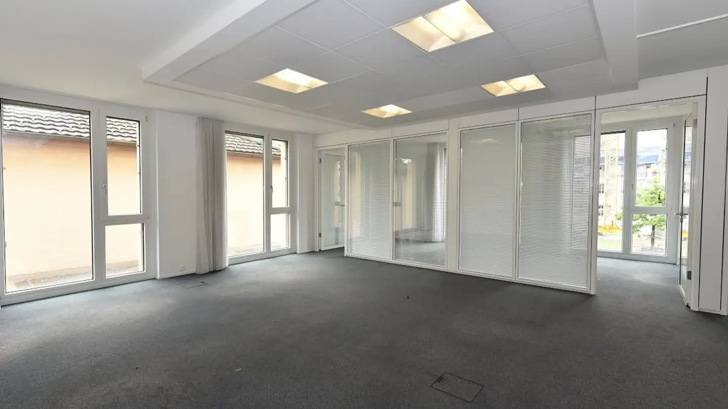 Office space for rent - Robert-Durrer-Strasse 2, 6370 Stans