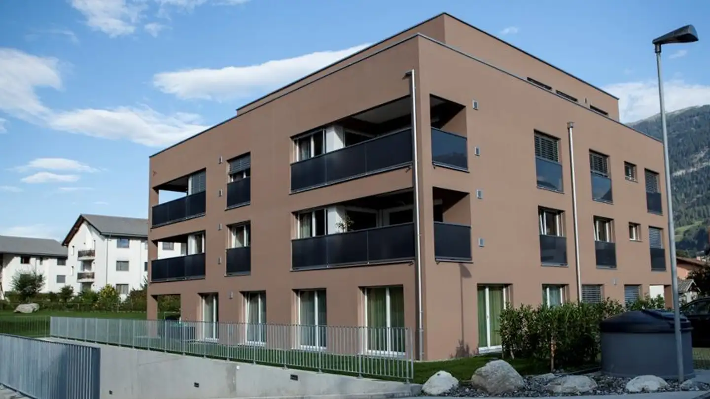 Place de parking souterraine à louer - Via Ginellas 21, 7402 Bonaduz