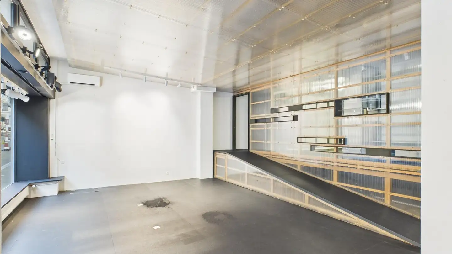 Shop for rent - Tödistrasse 48, 8002 Zürich - Photo 3