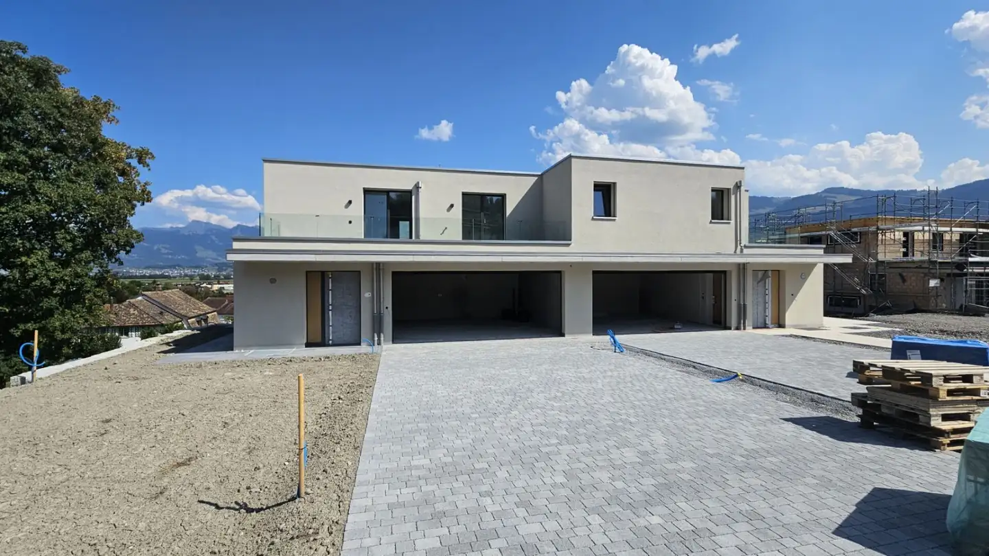 Casa singola in vendita - Chlifeldstrasse 9, 8856 Tuggen