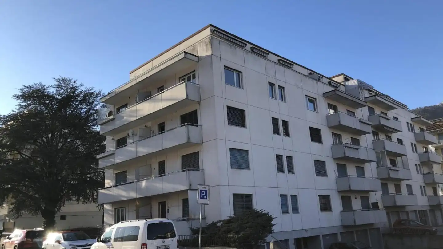 Outdoor parking space for rent - Rue Du Mont-Noble 2, 3960 Sierre