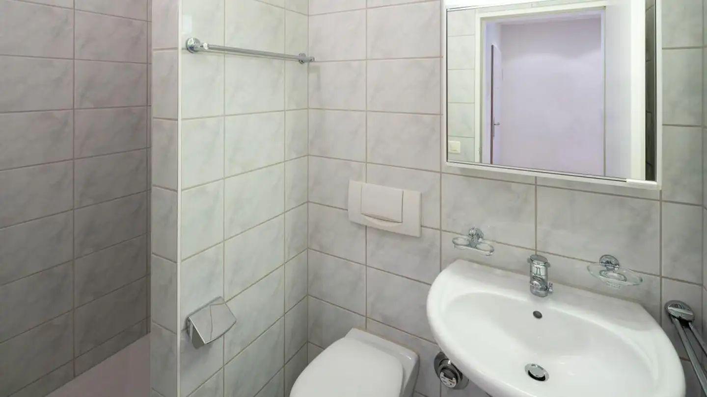 Apartment for rent - Rooswiesenstrasse 11, 8155 Niederhasli - Photo 4