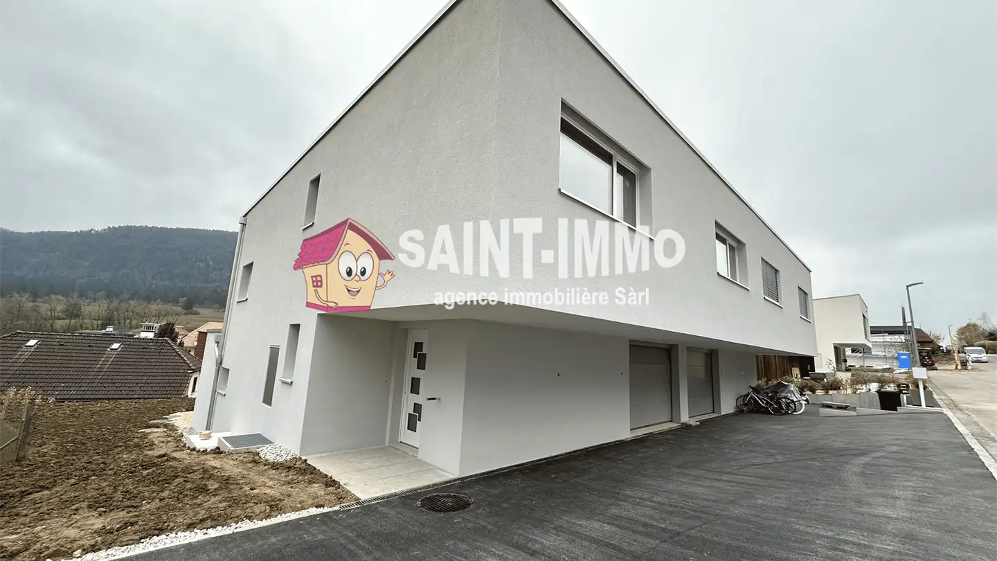 Villa for sale - 2607 Cortébert