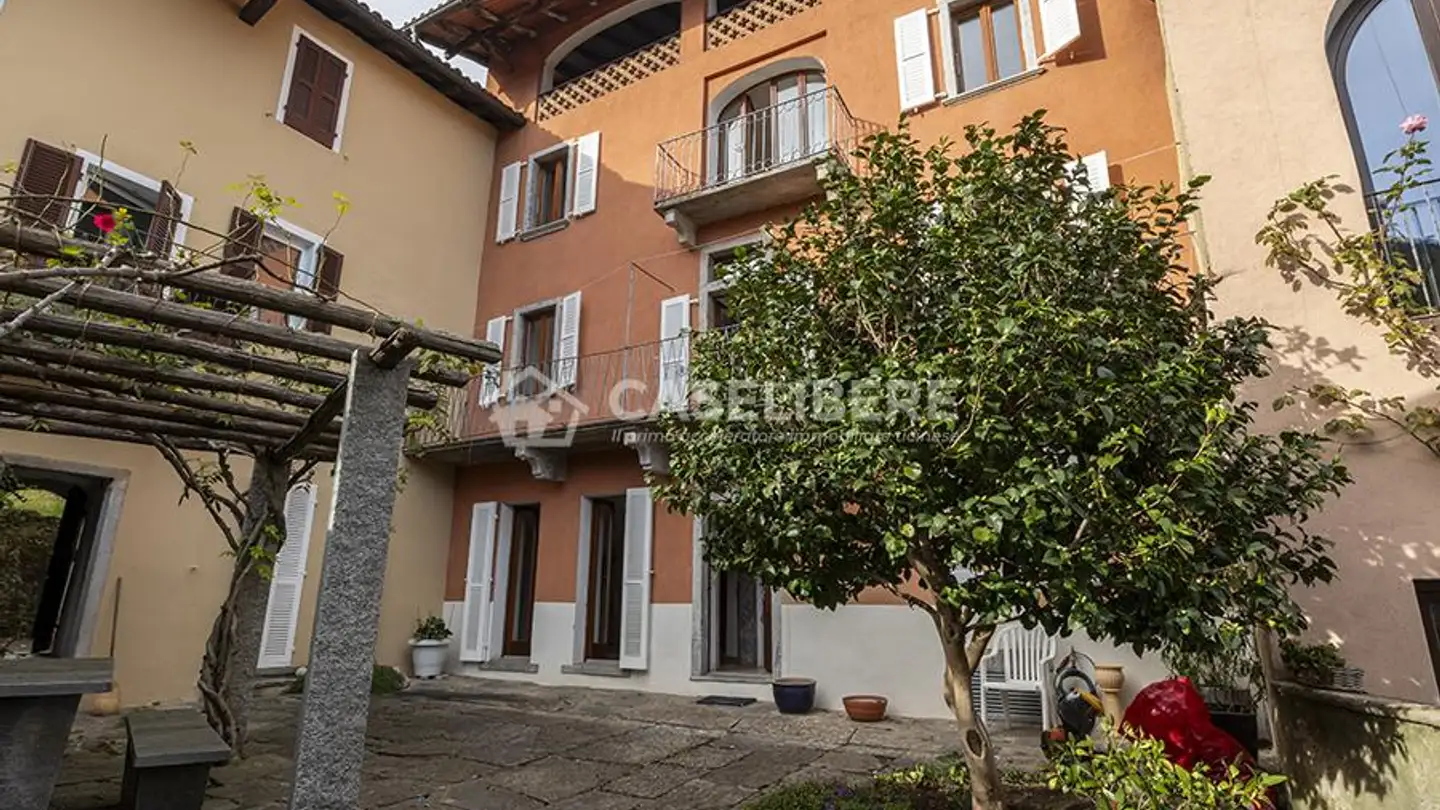 Single house for sale - 6984 Pura