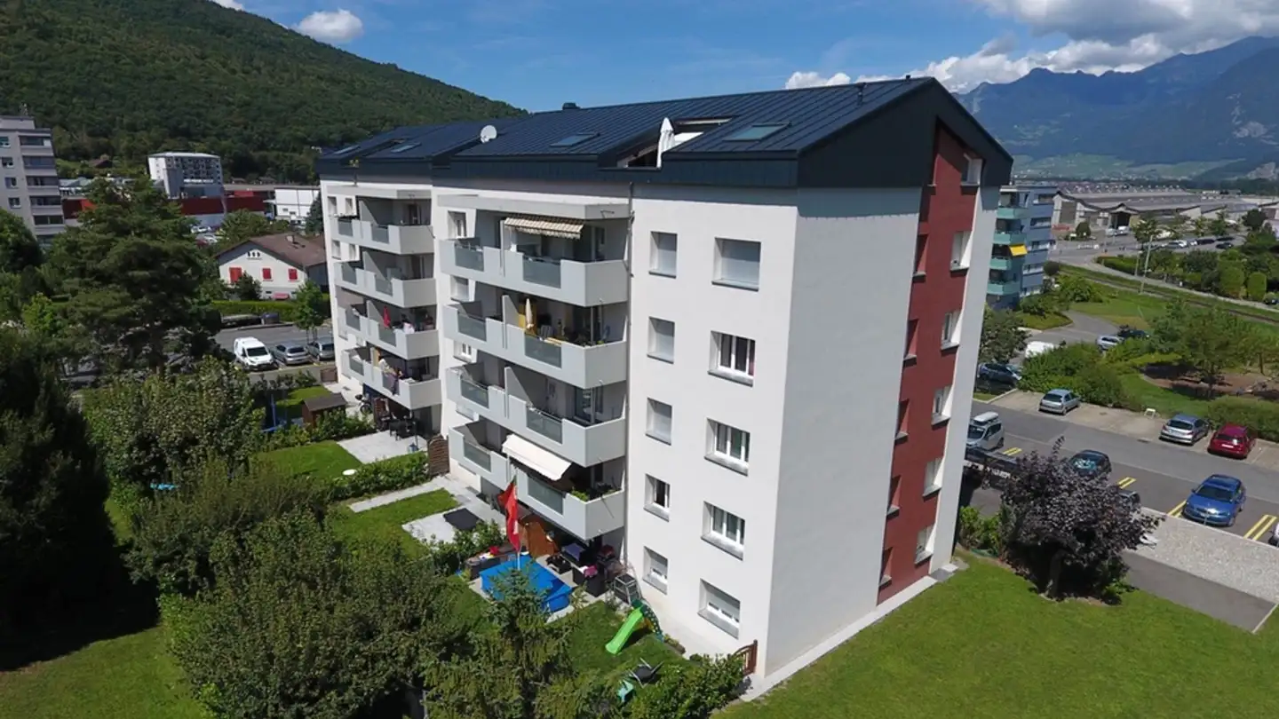 Appartement à louer - Avenue De Crochetan 74, 1870 Monthey - Photo 2