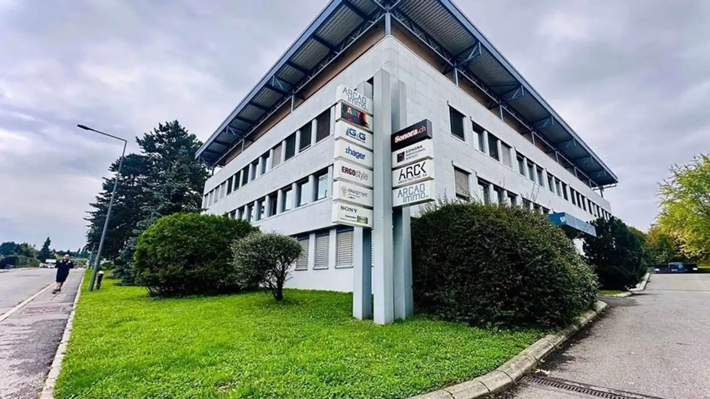 Office space for rent - 1052 Le Mont-sur-Lausanne