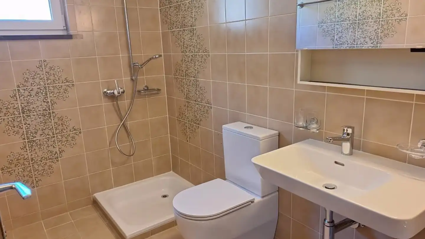 Appartement à louer - 6600 Muralto - Photo 3