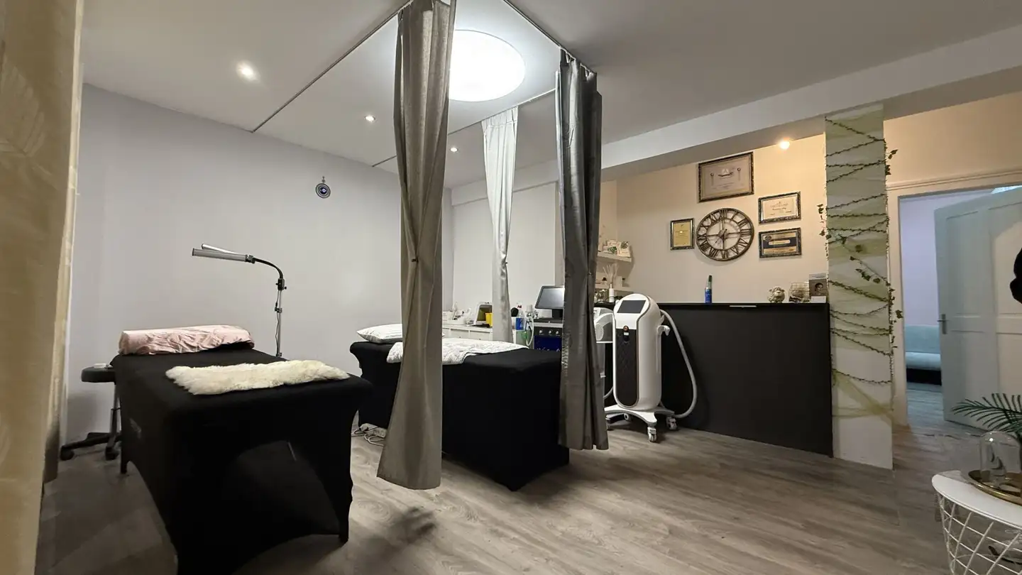 Gewerbe mieten - Rue Centrale / Zentralstrasse, 2502 Biel/Bienne - Foto 2