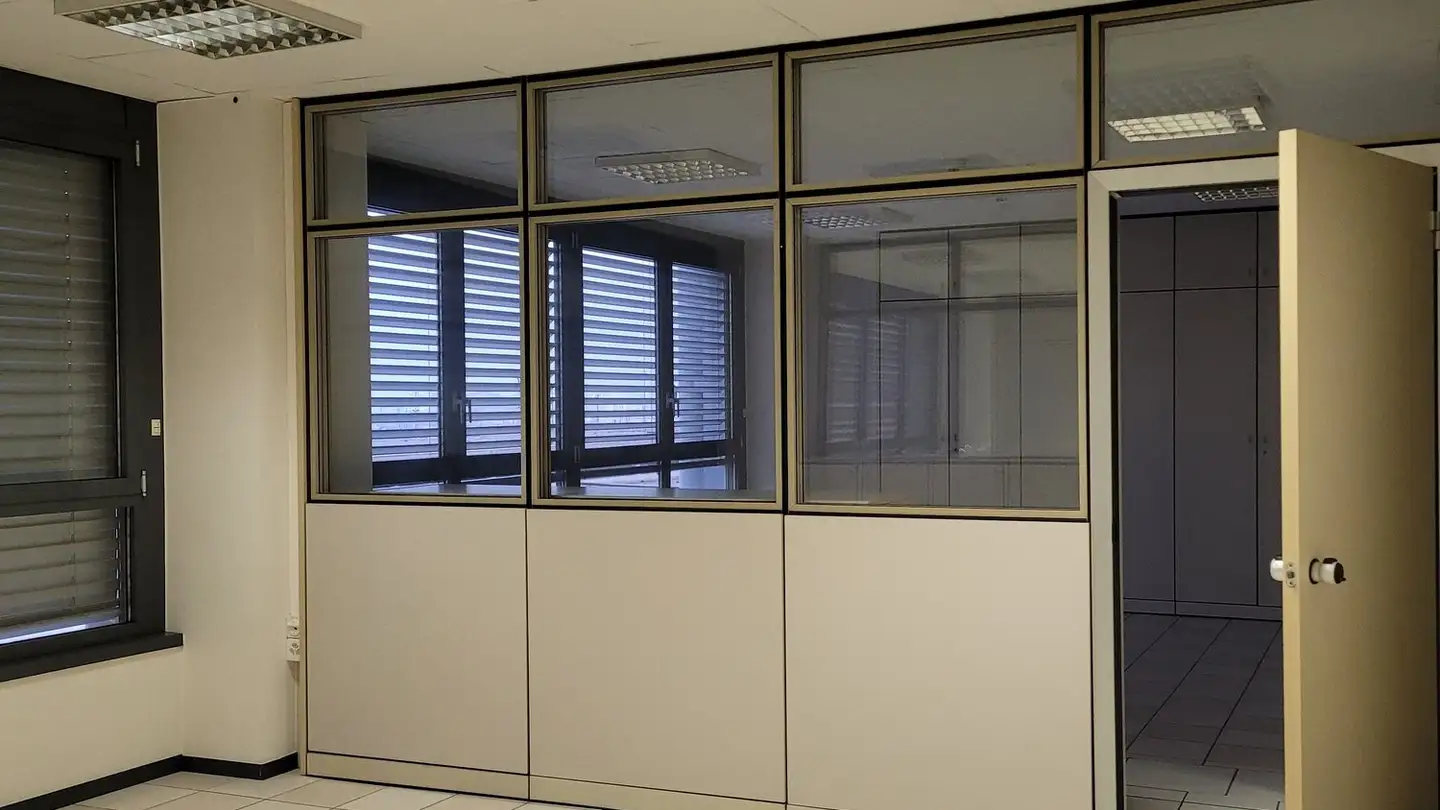 Spazio ufficio in affitto - Via Giuseppe Motta 5, 6828 Balerna - Foto 2