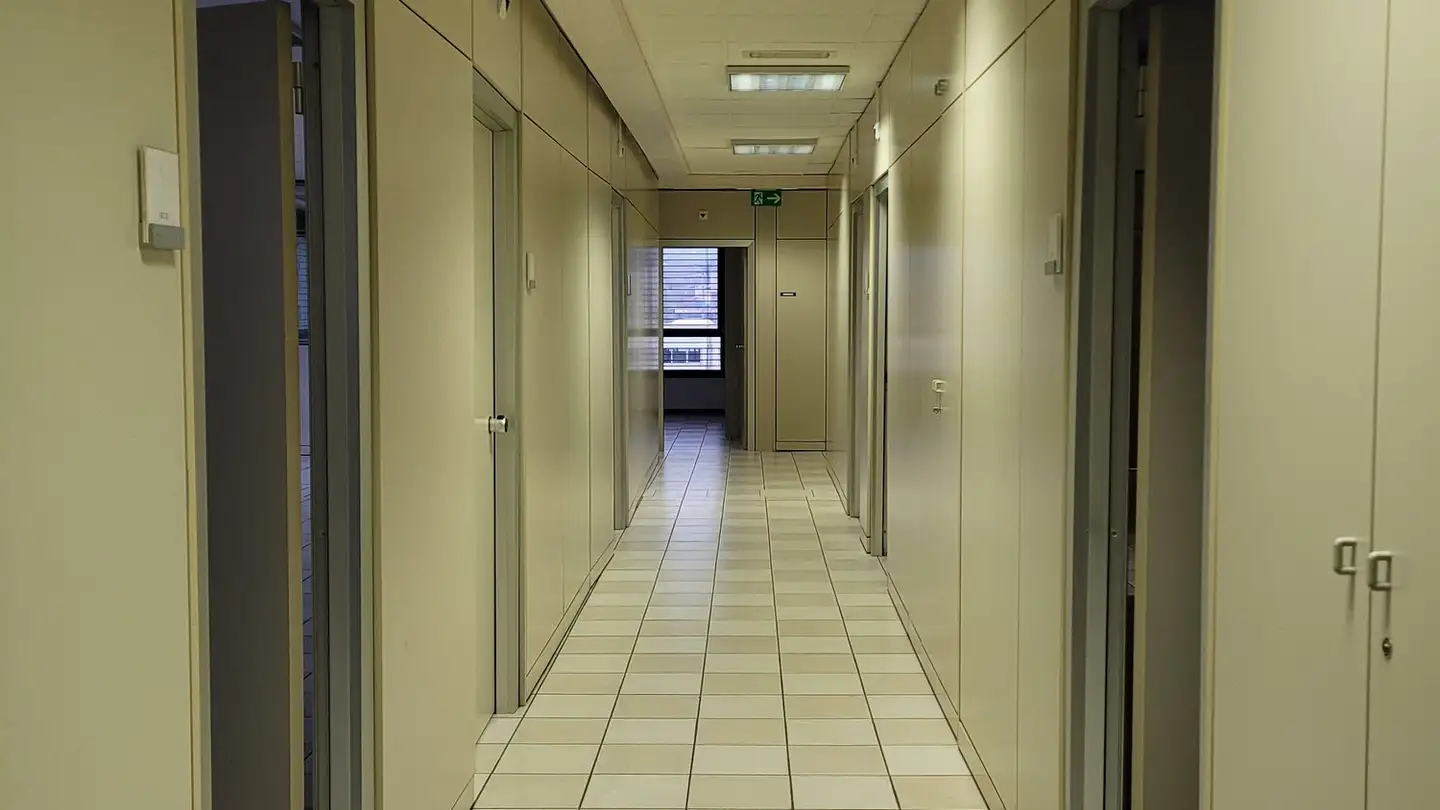 Spazio ufficio in affitto - Via Giuseppe Motta 5, 6828 Balerna - Foto 3