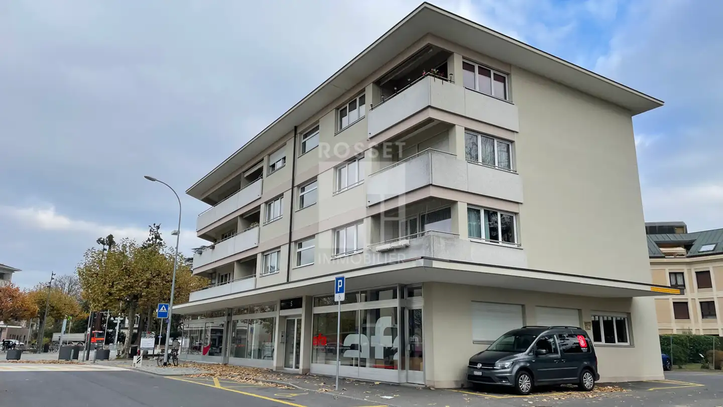 Commercial à louer - Place Du 1er-Août 3, 1212 Grand-Lancy