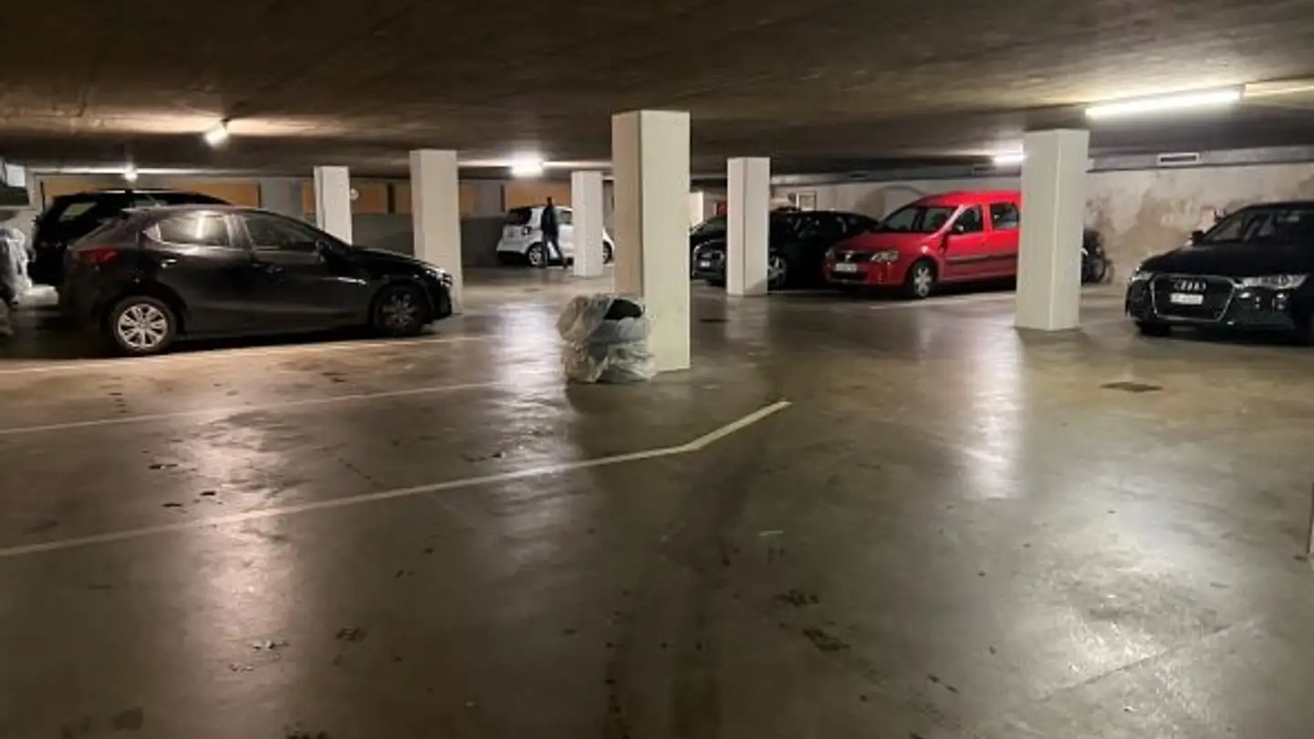 Underground parking space for rent - Kleinhüningerstrasse 199, 4057 Basel
