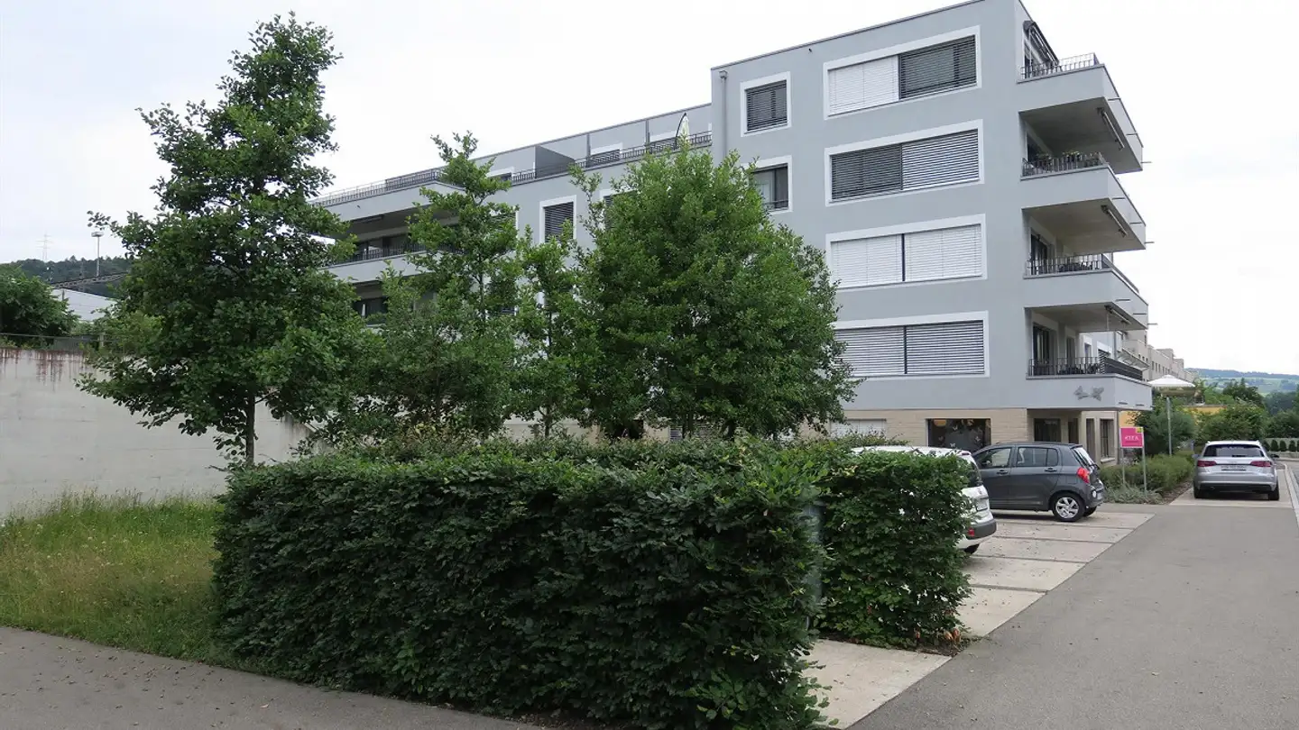 Underground parking space for rent - Espenstrasse 79, 8408 Winterthur