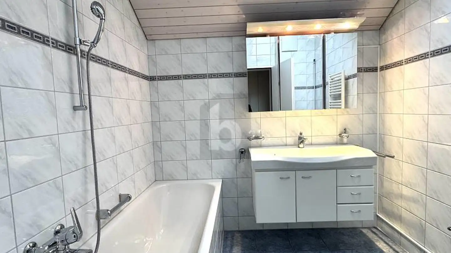 Attic flat for rent - 6010 Kriens - Photo 4