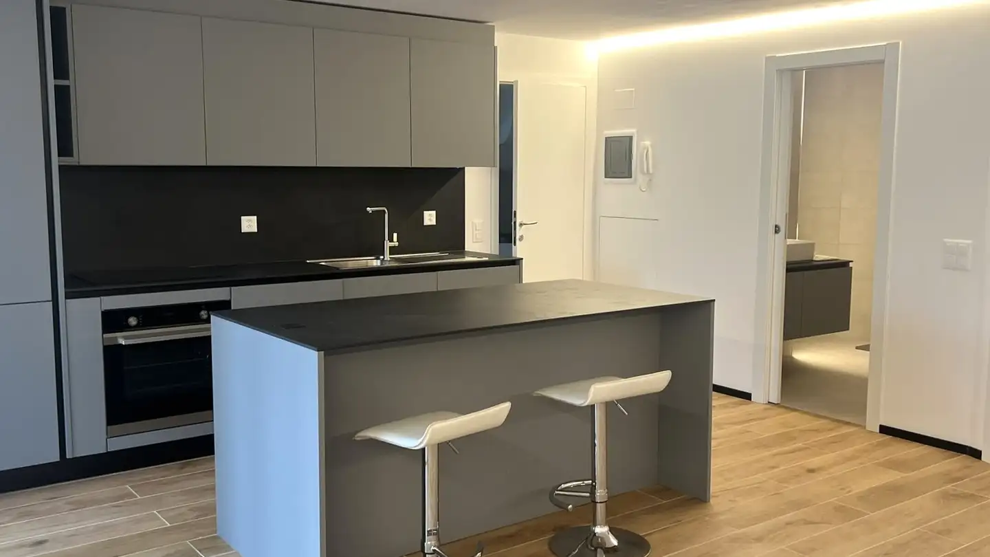 Apartment for sale - Via Rovello 17, 6900 Massagno