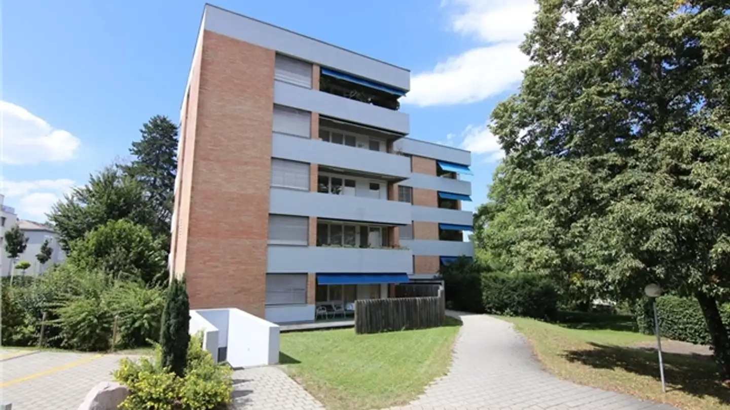 Appartement à louer - In Der Ey 37, 8047 Zürich