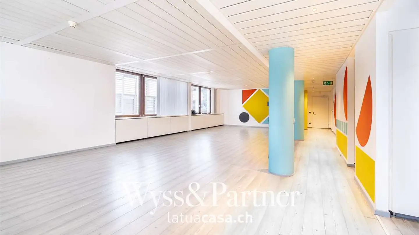 Bureau à louer - Via Livio 12, 6830 Chiasso