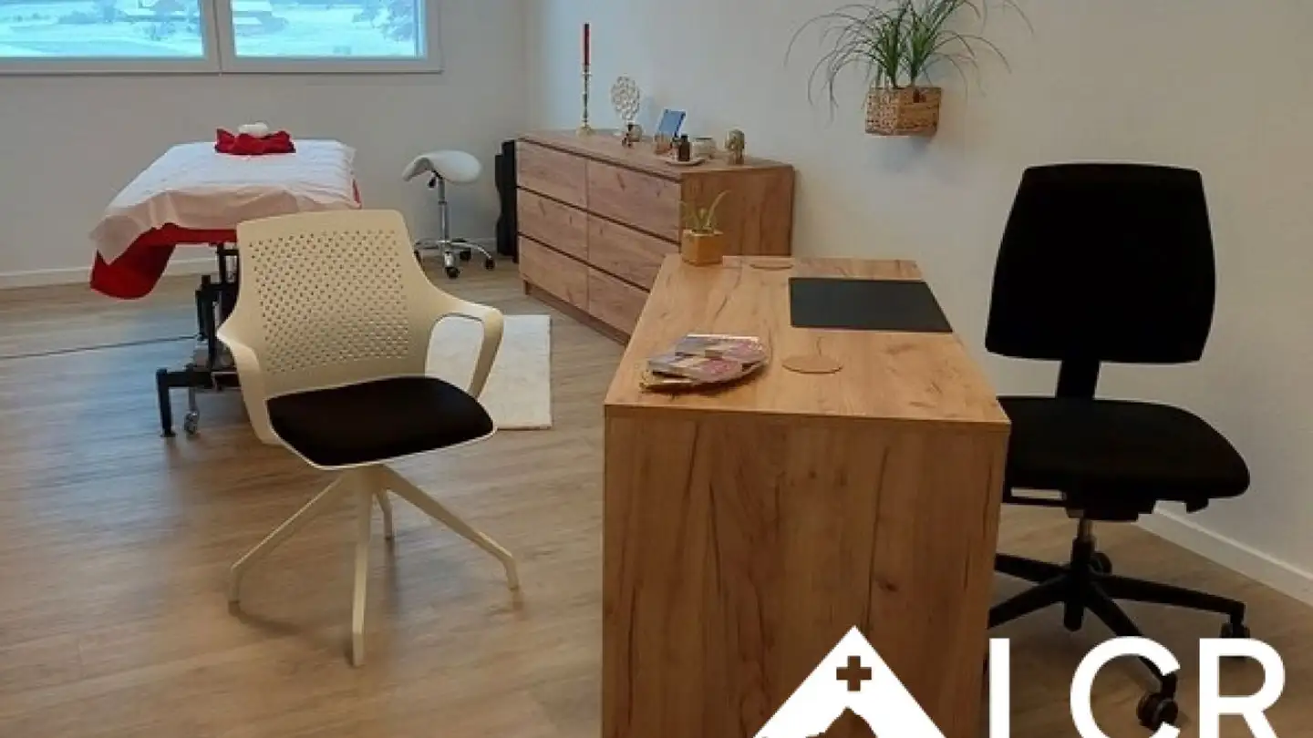 Office space for rent - 1744 Chénens