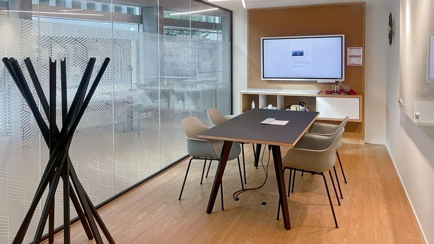 Office space for rent - Einfahrtstunnel Anlieferung The Circle, 8302 Kloten - Photo 2