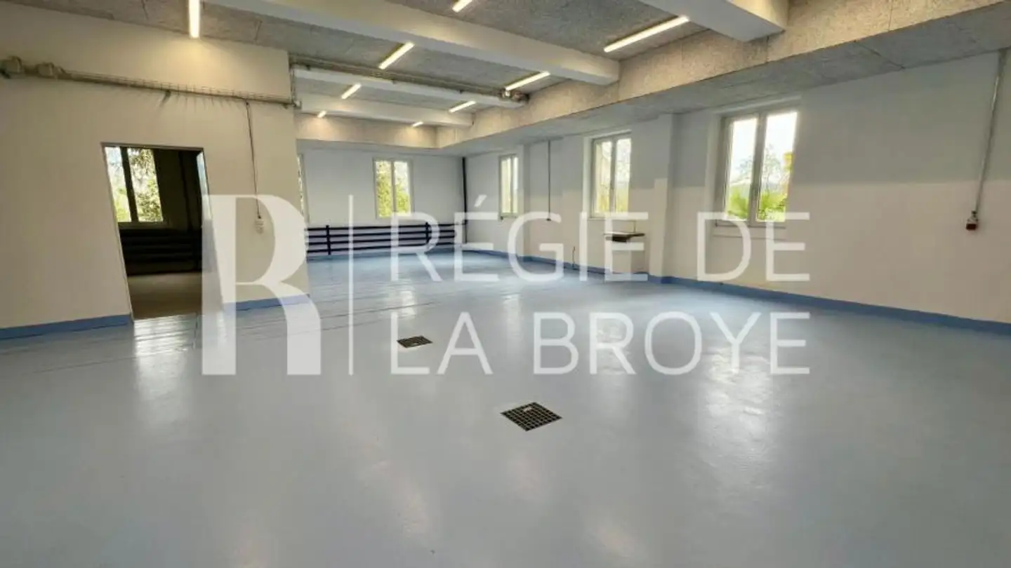 Storage space for rent - Route Des Pèles 12, 1541 Bussy FR - Photo 2
