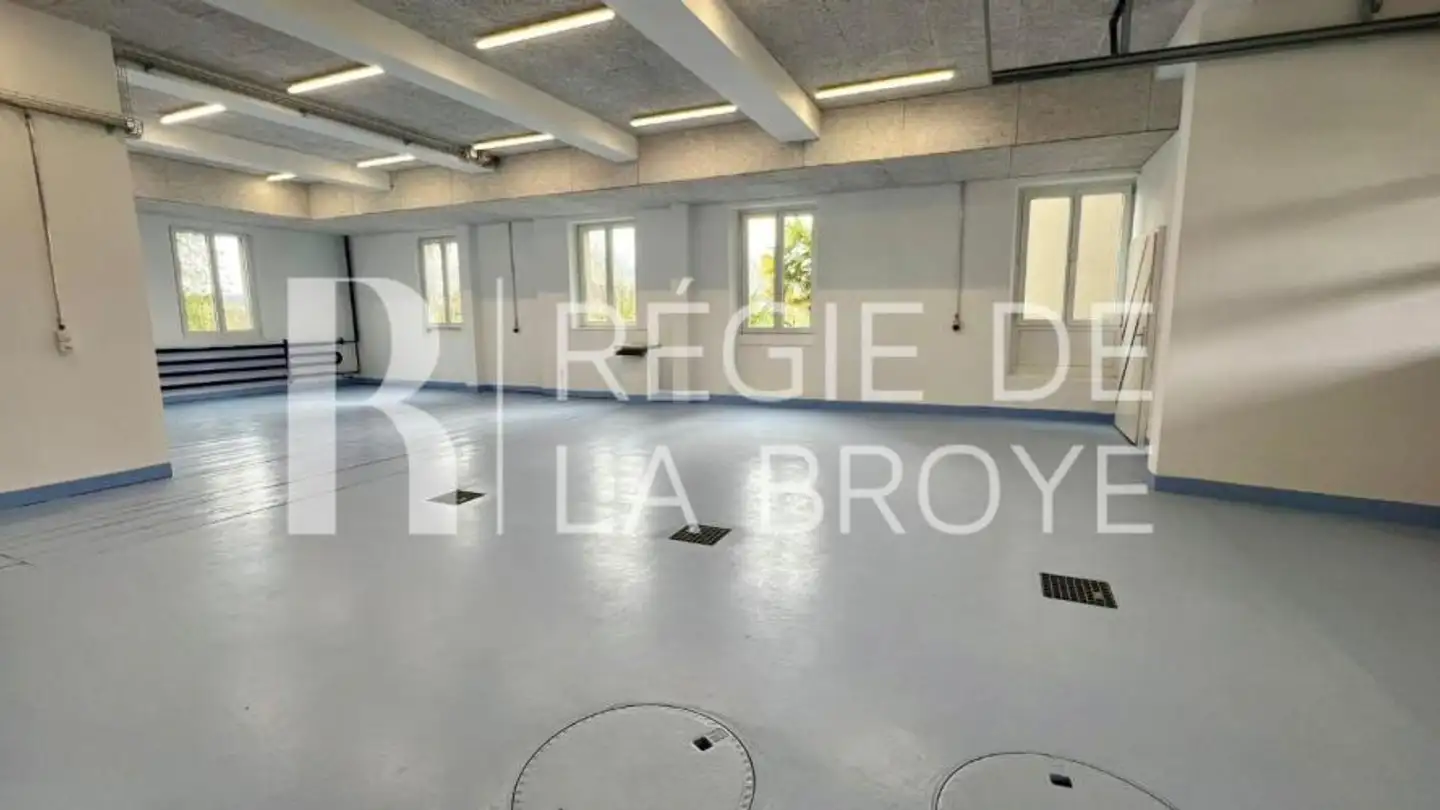Storage space for rent - Route Des Pèles 12, 1541 Bussy FR - Photo 3