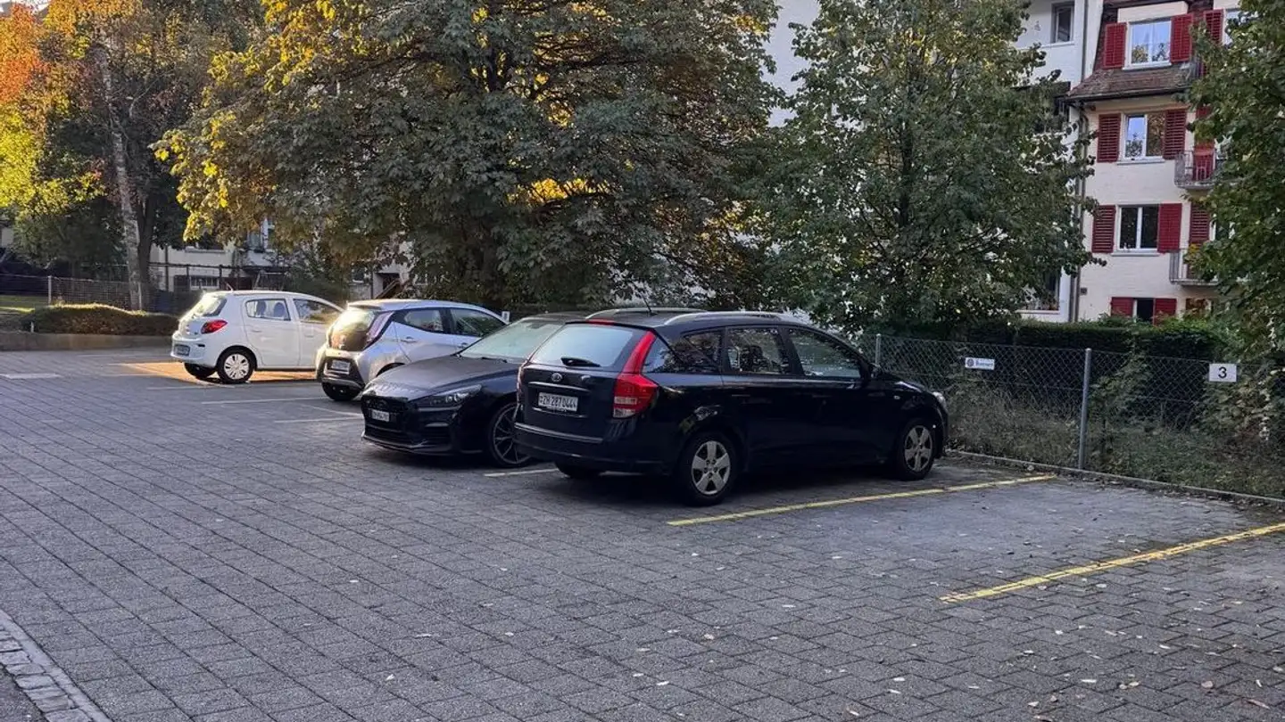 Outdoor parking space for rent - 8037 Zürich