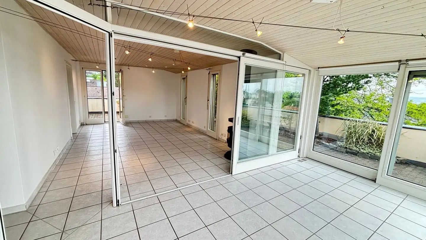 Dachgeschosswohnung mieten - Rottmannsbodenstrasse 7, 4102 Binningen - Foto 3