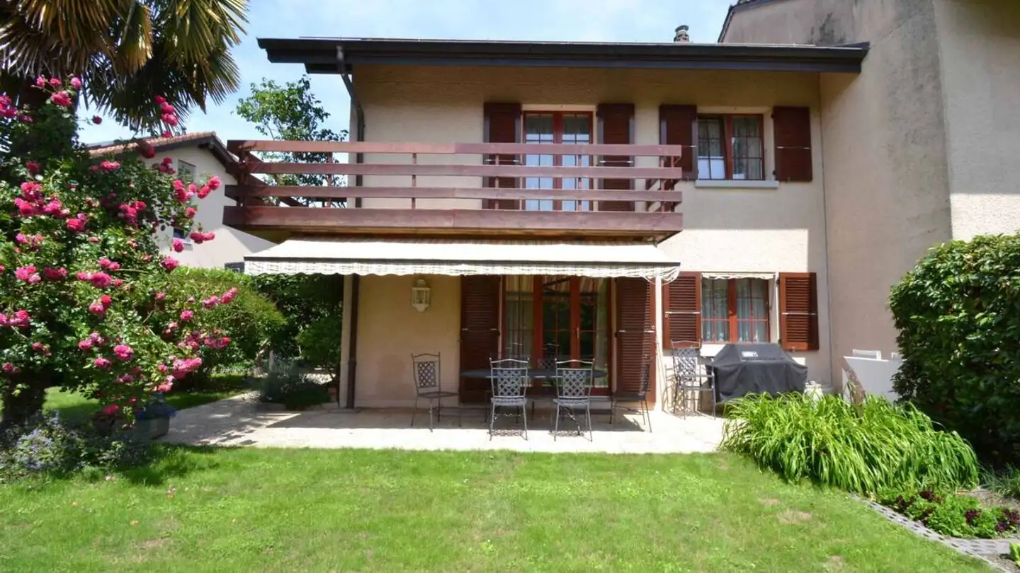 Casa a schiera in vendita - 1020 Renens VD - Photo 2