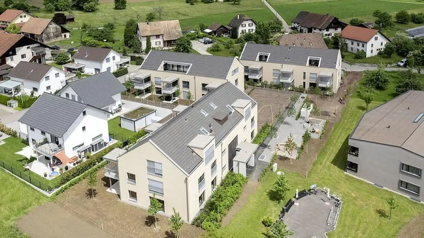 Tiefgaragenstellplatz mieten - Zwüschebäche 1, 5024 Küttigen