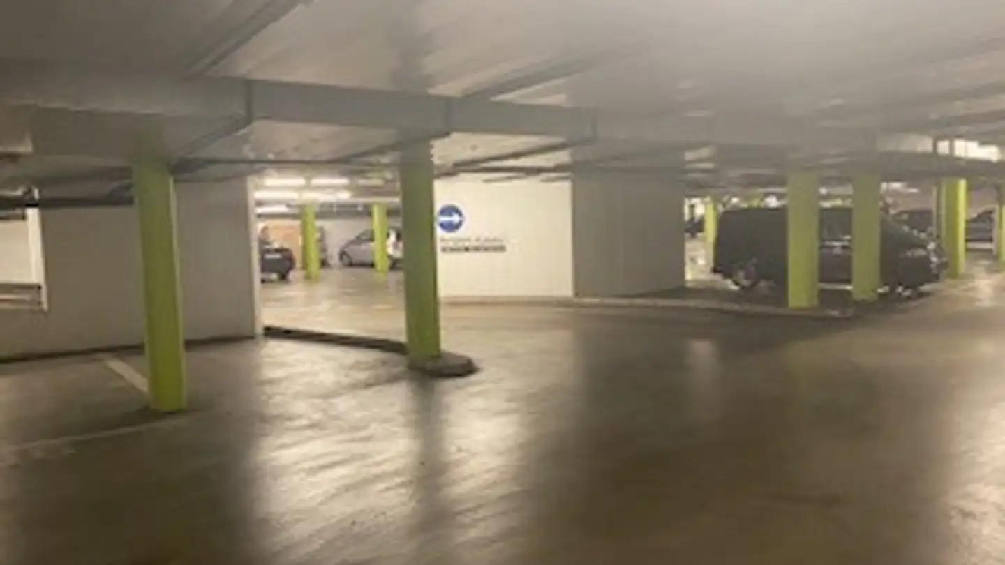 Tiefgaragenstellplatz mieten - Herkulesstrasse 1, 5737 Menziken - Foto 2