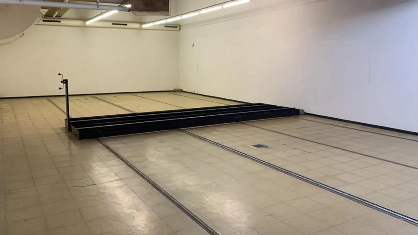 Espace de stockage à louer - Place Centrale, 1920 Martigny