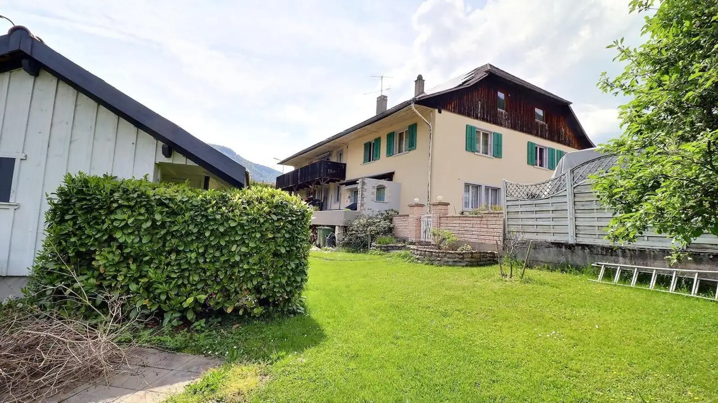 Single house for sale - 2738 Court