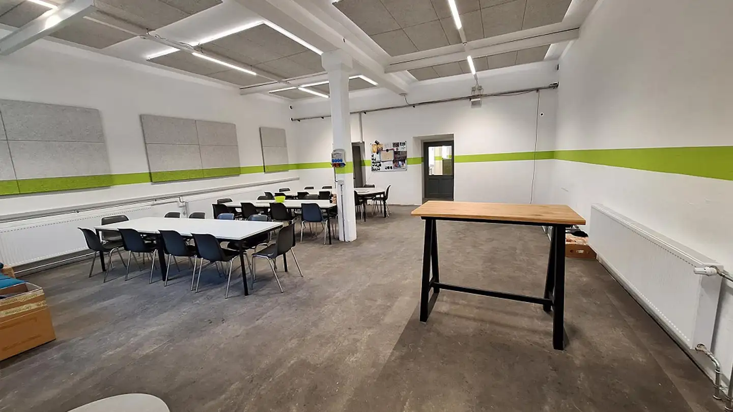 Gewerbe mieten - Militärstrasse 22, 8889 Plons