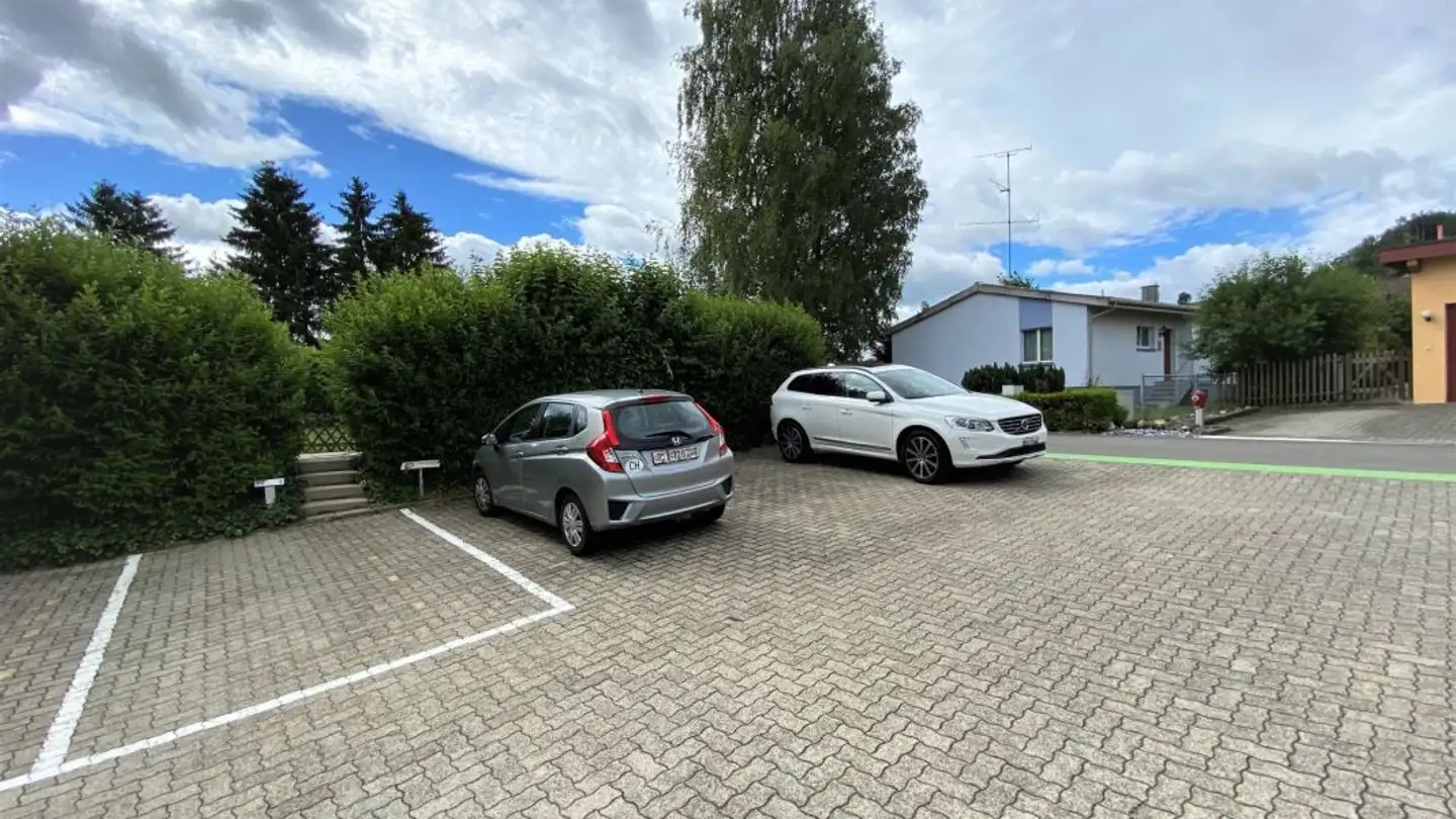 Place de parking extérieure à louer - Poststrasse 1, 9215 Schönenberg an der Thur