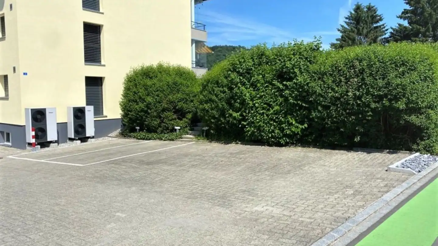 Place de parking extérieure à louer - Poststrasse 1, 9215 Schönenberg an der Thur - Photo 2