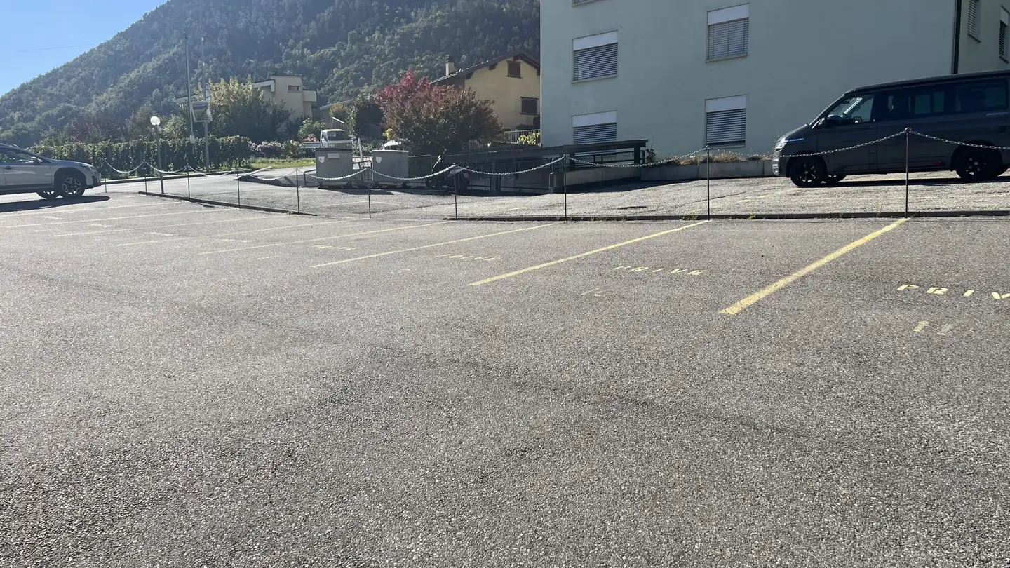 Garage singolo in affitto - Rue De Fosseau 12, 1955 Chamoson - Photo 4