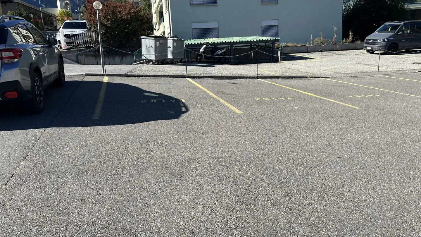 Garage singolo in affitto - Rue De Fosseau 12, 1955 Chamoson - Photo 2