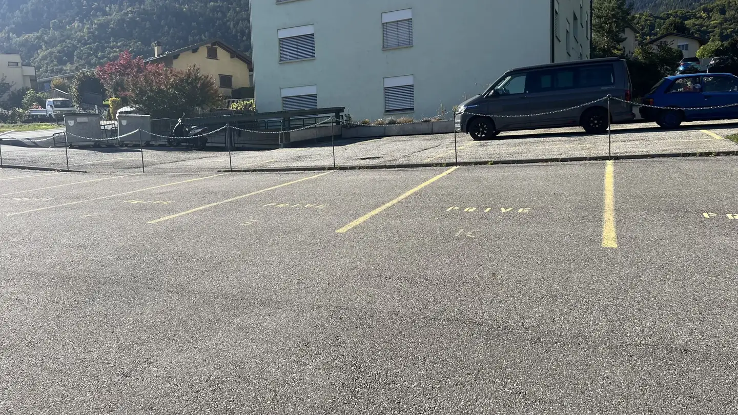 Garage singolo in affitto - Rue De Fosseau 12, 1955 Chamoson - Photo 3