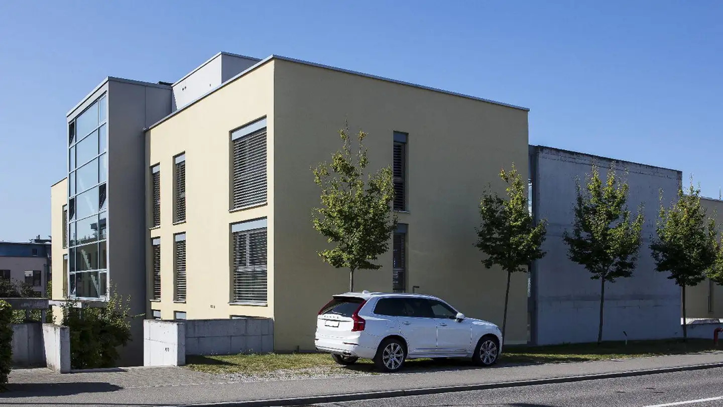 Covered parking space for rent - Mellingerstrasse 11, 5443 Niederrohrdorf