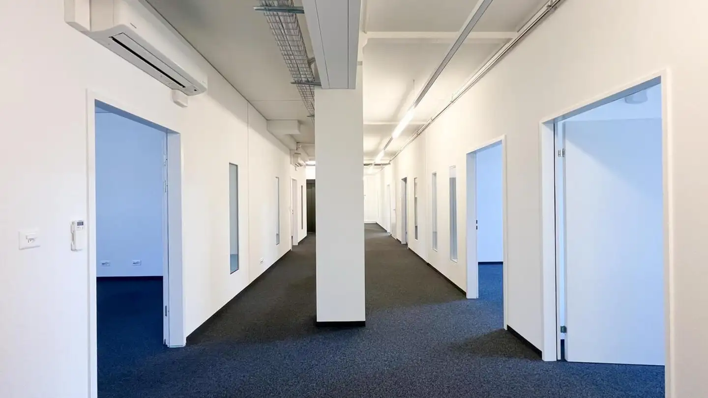 Gewerbe mieten - Rue De Granges / Grenchenstrasse, 2504 Biel/Bienne