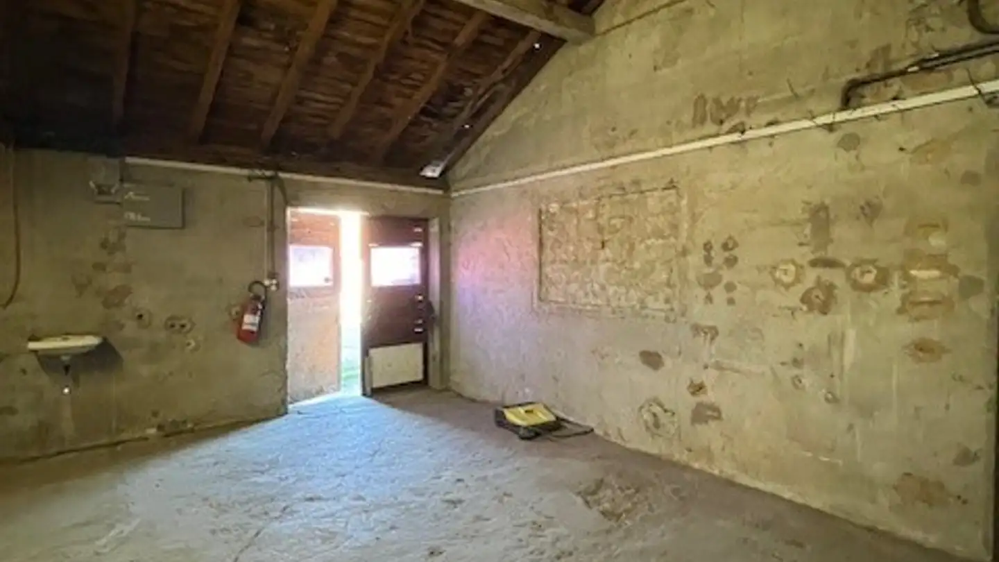 Spazio di archiviazione in affitto - Rue Des Roncoz, 1906 Charrat - Photo 3