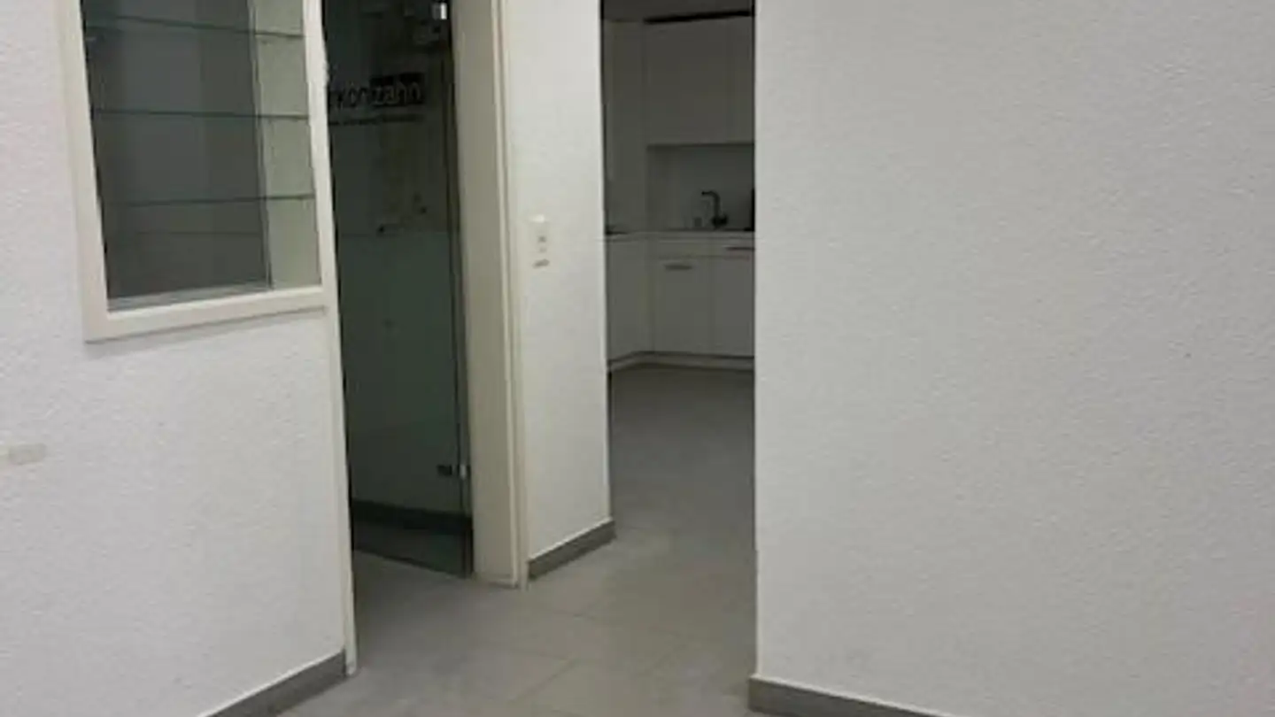 Commercial à louer - Berninastrasse 7, 8057 Zürich - Photo 2