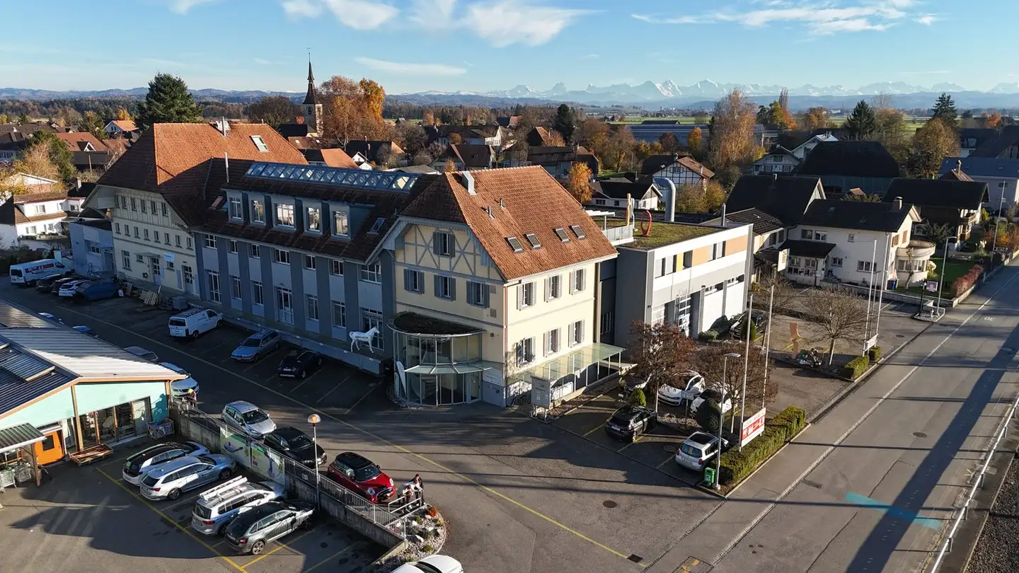 Commercial for rent - Bahnhofstrasse 37, 3427 Utzenstorf