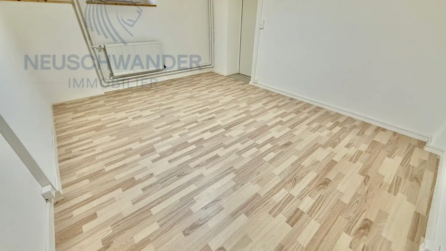 Spazio ufficio in affitto - Clos du Moulin, 2742 Perrefitte - Photo 2