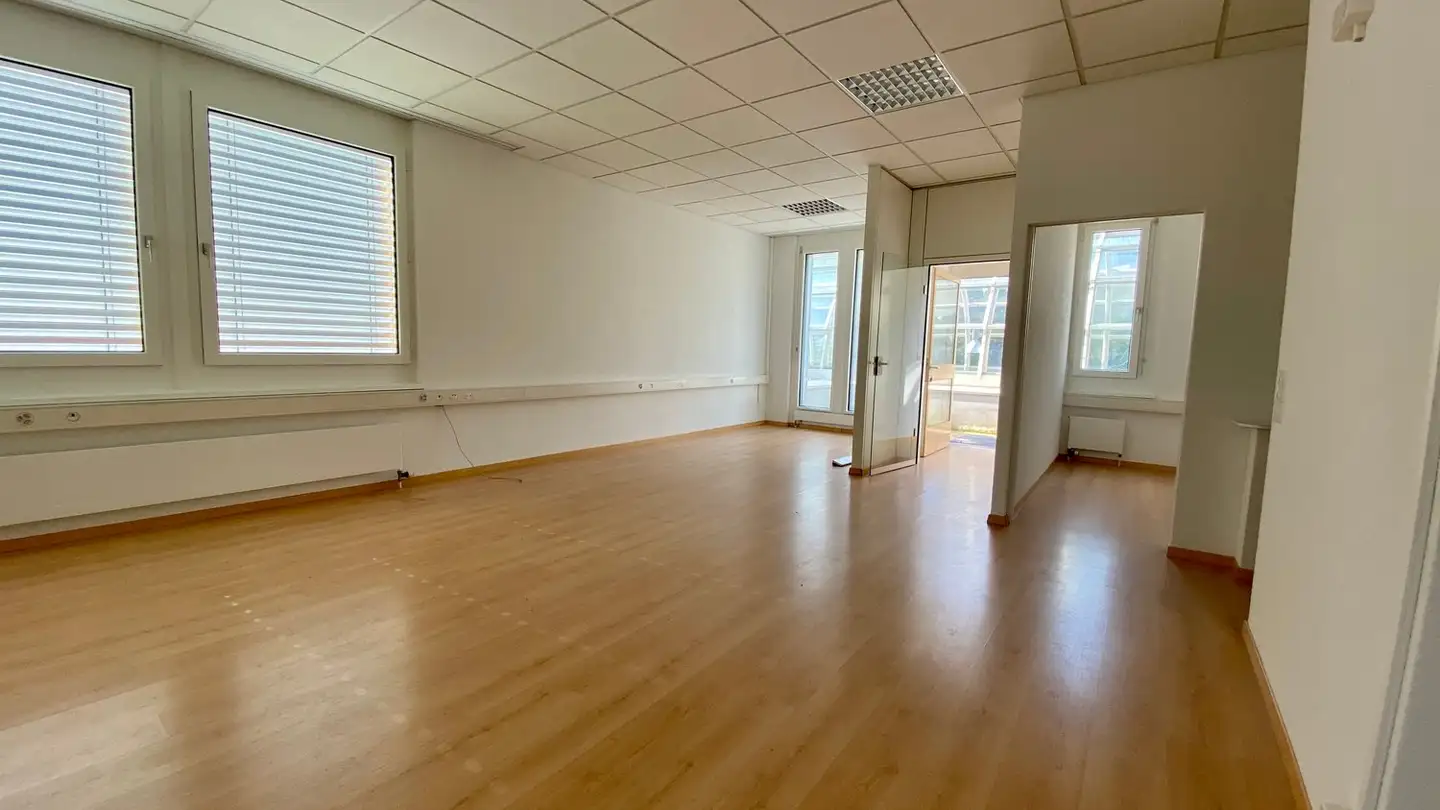 Bürofläche mieten - Schaffhauserstrasse 126, 8302 Kloten - Foto 4