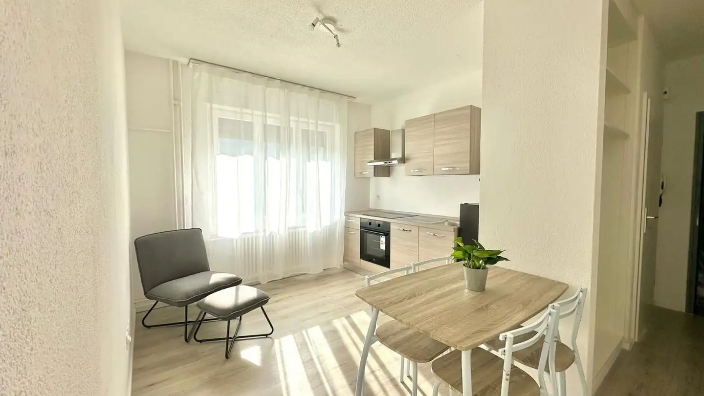 Appartement à louer - Via Cantonale 10, 6900 Lugano