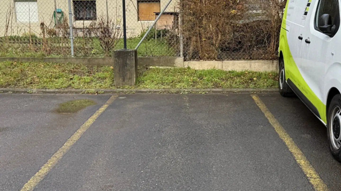 Place de parking extérieure à louer - Chemin Du Grand-Clos 35, 1869 Massongex - Photo 2