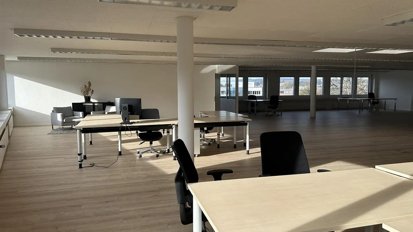 Office space for rent - Sumpfstrasse 7, 6312 Steinhausen - Photo 2